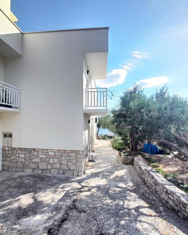 Casa Del Olivo Apartamento Tučepi Exterior foto