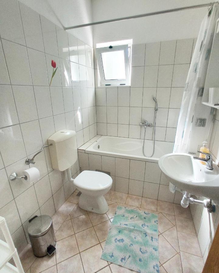 Casa Del Olivo Apartamento Tučepi Exterior foto